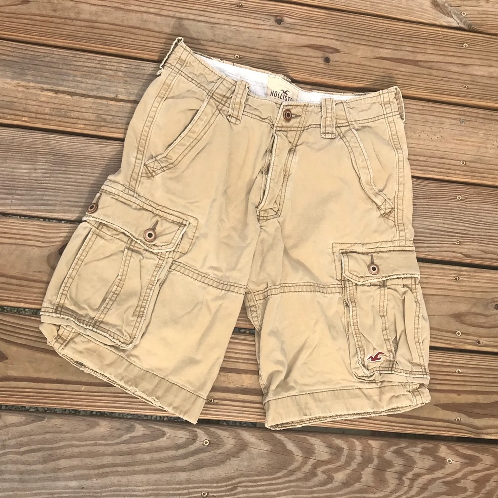 Men’s Tan Hollister Cargo Shorts